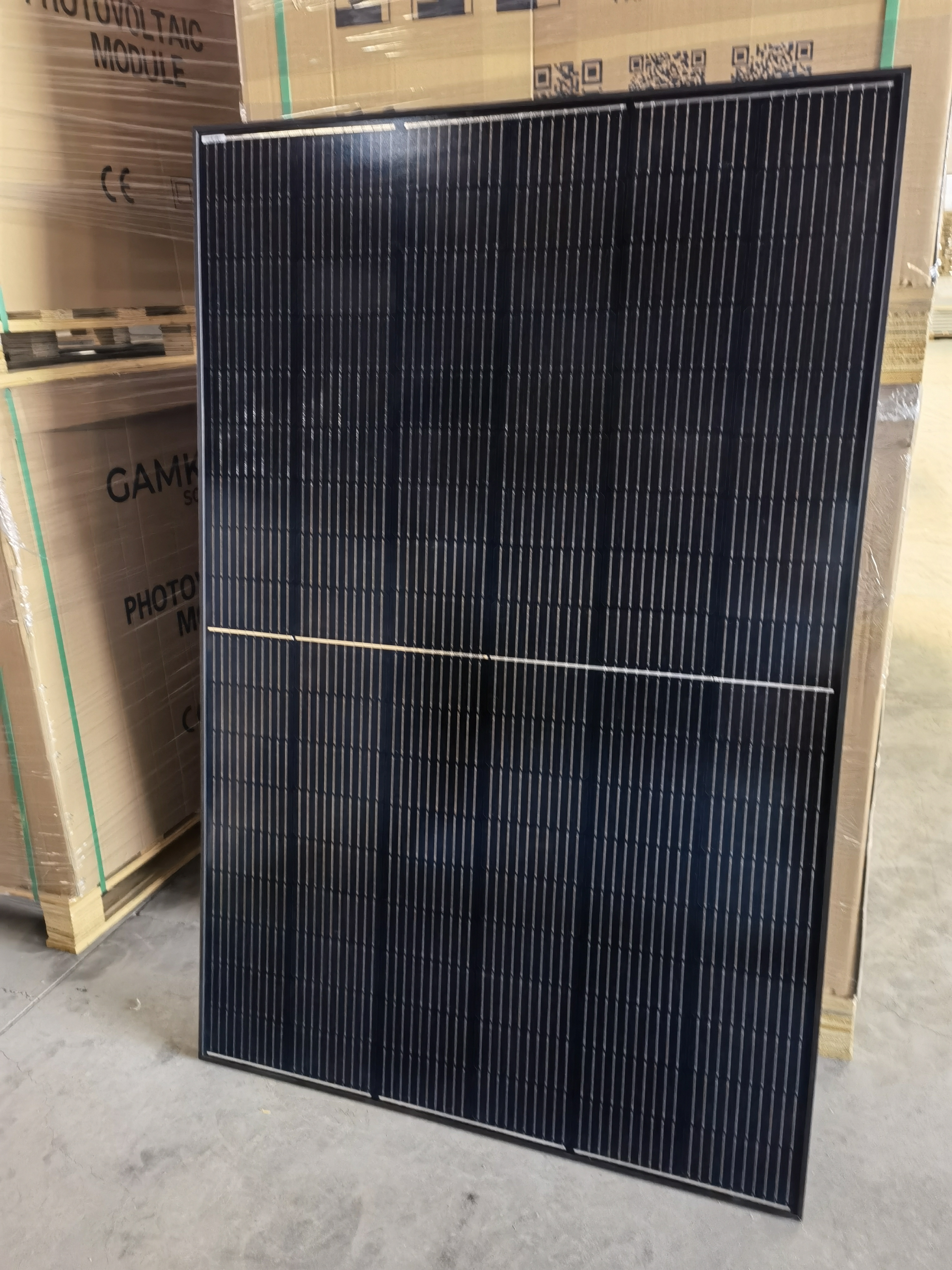 Venta caliente Paneles solares fotovoltaicos Mono Crystalline 415W Módulos de energía solar Distribuidores en China