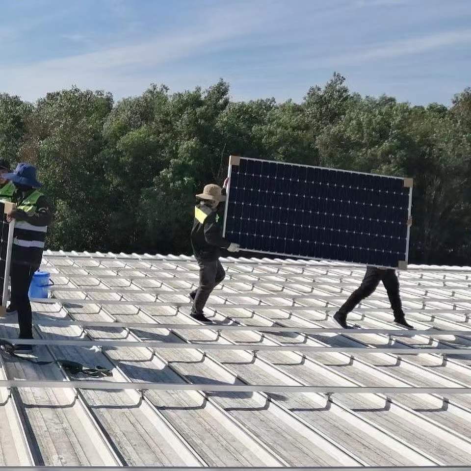 Excelente precio Bifacial 530w 182mm 132pcs panel solar de media celda paneles solares uso doméstico panel solar 510w 520w