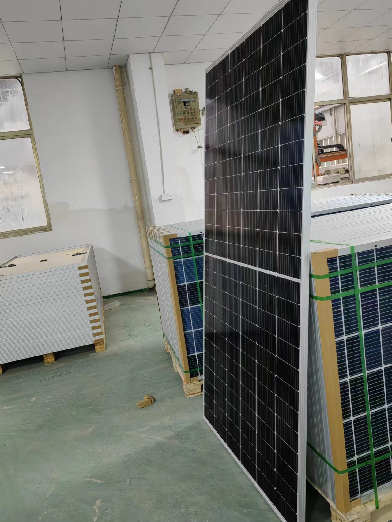 Nivel 1 marca 182mm MONO celdas solares 550W panel solar 