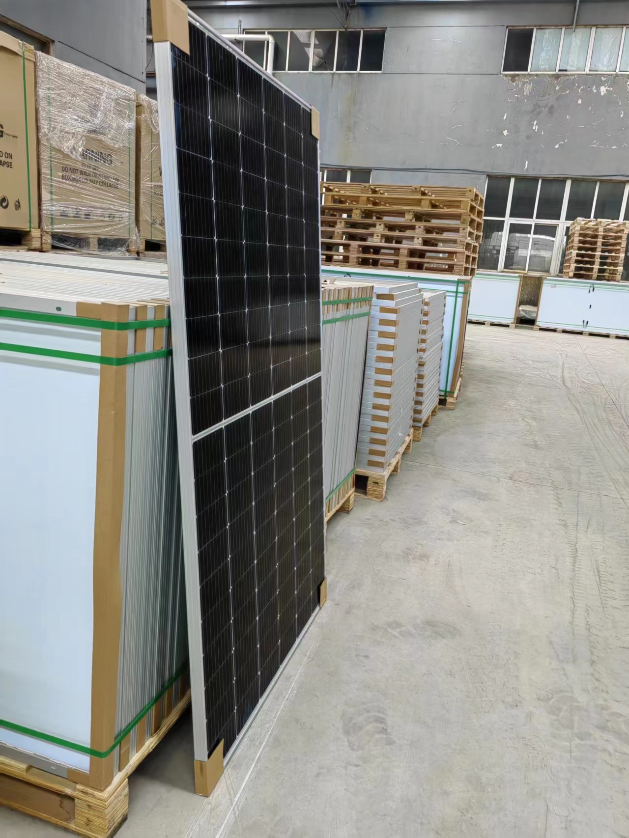 Panel solar de módulo fotovoltaico de 450 W con garantía de producto de 30 años Servicio OEM