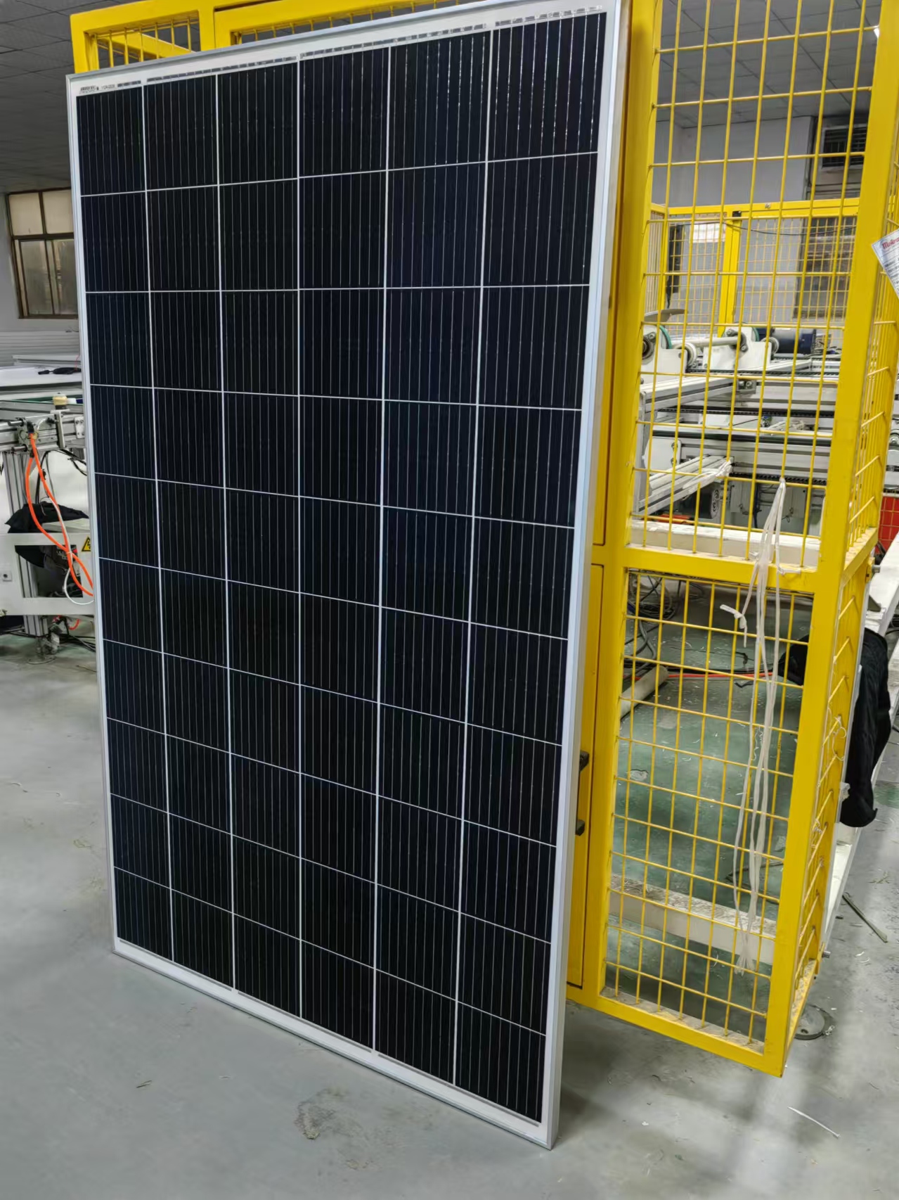 Versión antigua del panel solar mono de las células solares 340W de 157m m para el reemplazo del sistema solar